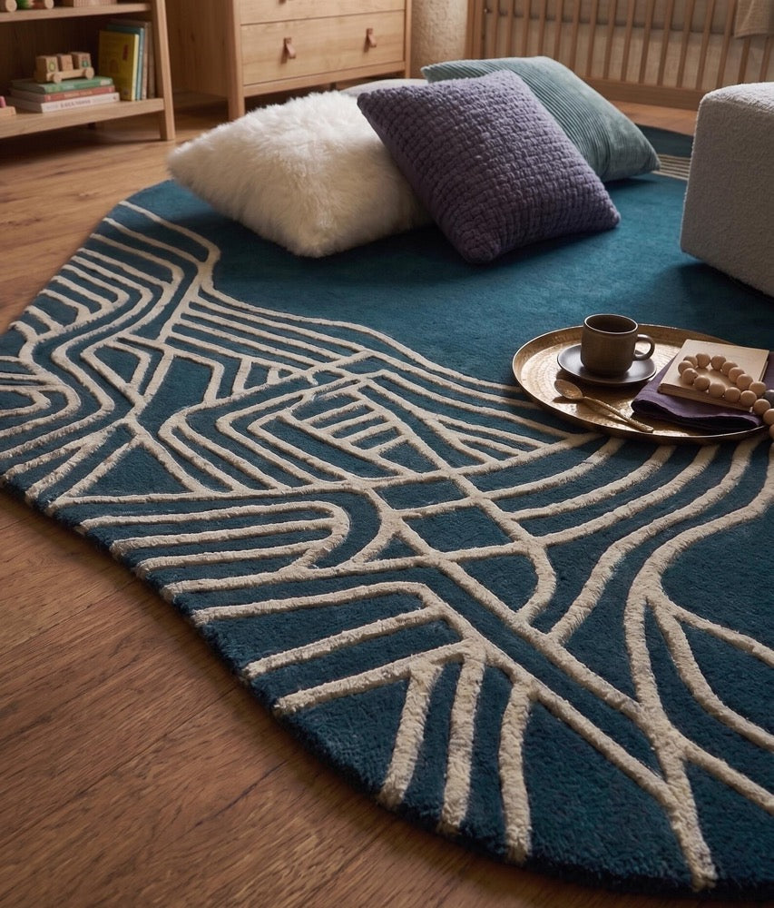 Abstract Blue Hand Tufted Rug, Wavy Line Modern Area Rug, Minimalist Irregular Carpet, Cozy Home Decor